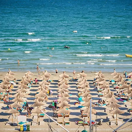 Sealand - N Pools 아파트